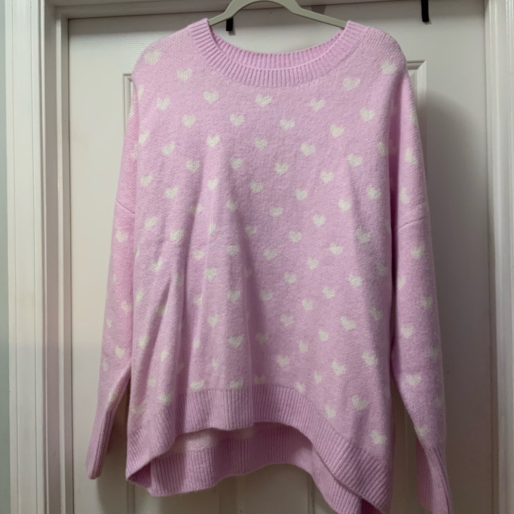 Vince Camuto Valentines Heart Sweater